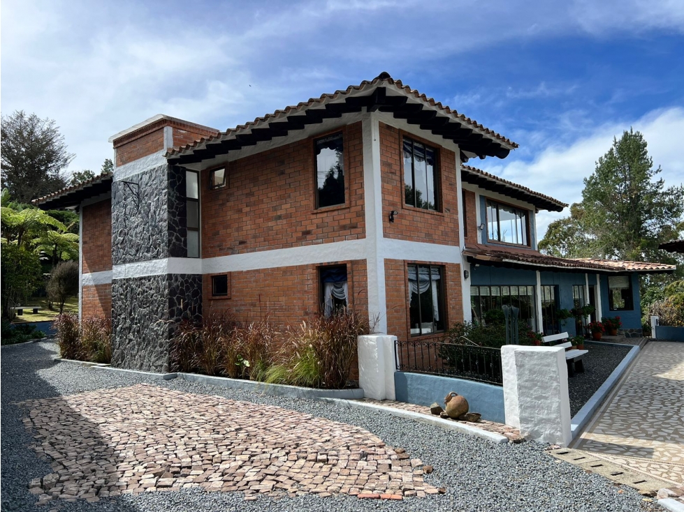 Venta de casa independiente Envigado Loma del Escobero — foto 4
