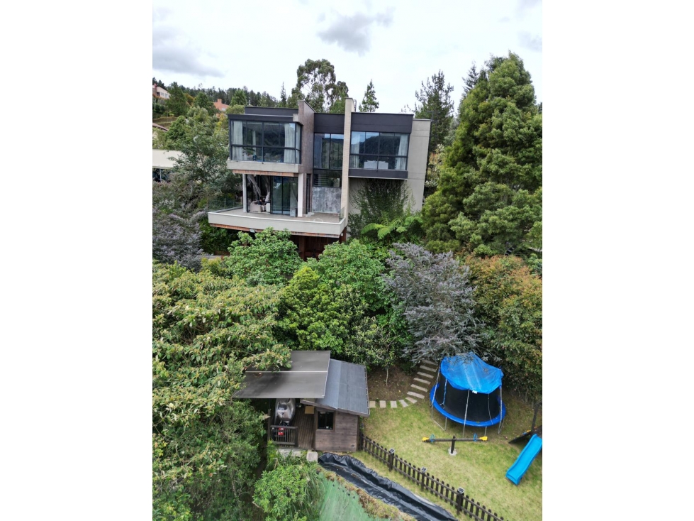 Venta de casa en Envigado Alto del Escobero