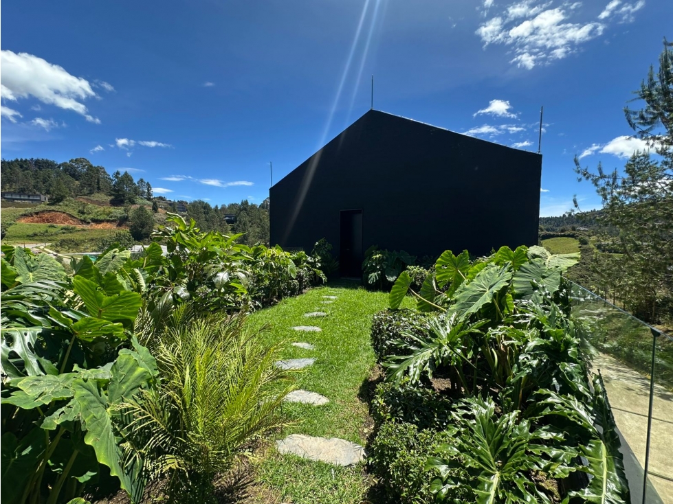 Venta casa en Altos del Escobero, Envigado