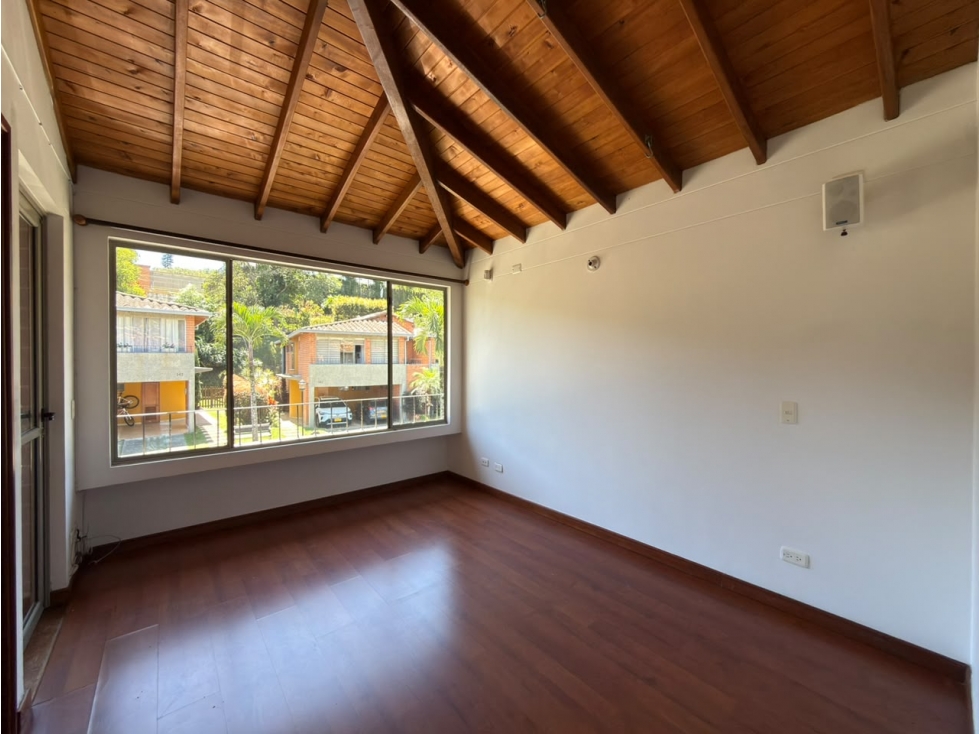 VENTA DE CASA EN ENVIGADO, LA INTERMEDIA — foto 5
