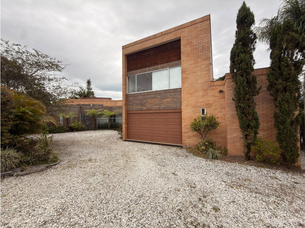 VENTA DE CASA EN LLANO GRANDE - EL TABLAZO