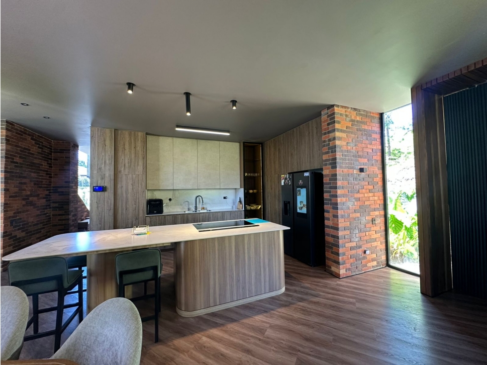Venta casa en Altos del Escobero, Envigado — foto 2