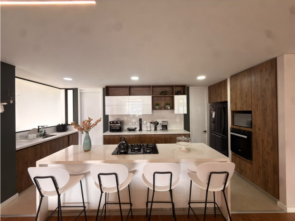 Venta de apartamento en el Poblado Santa Maria de los Angeles