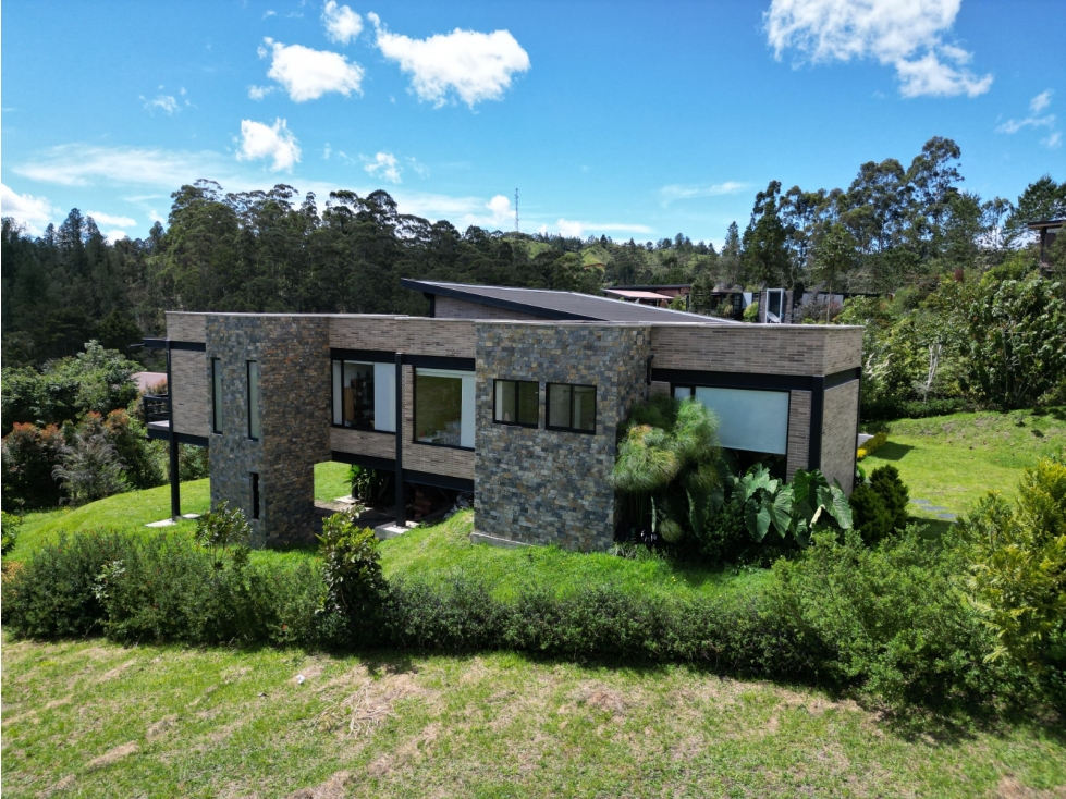 Venta de casa campestre en el Retiro Antioquia