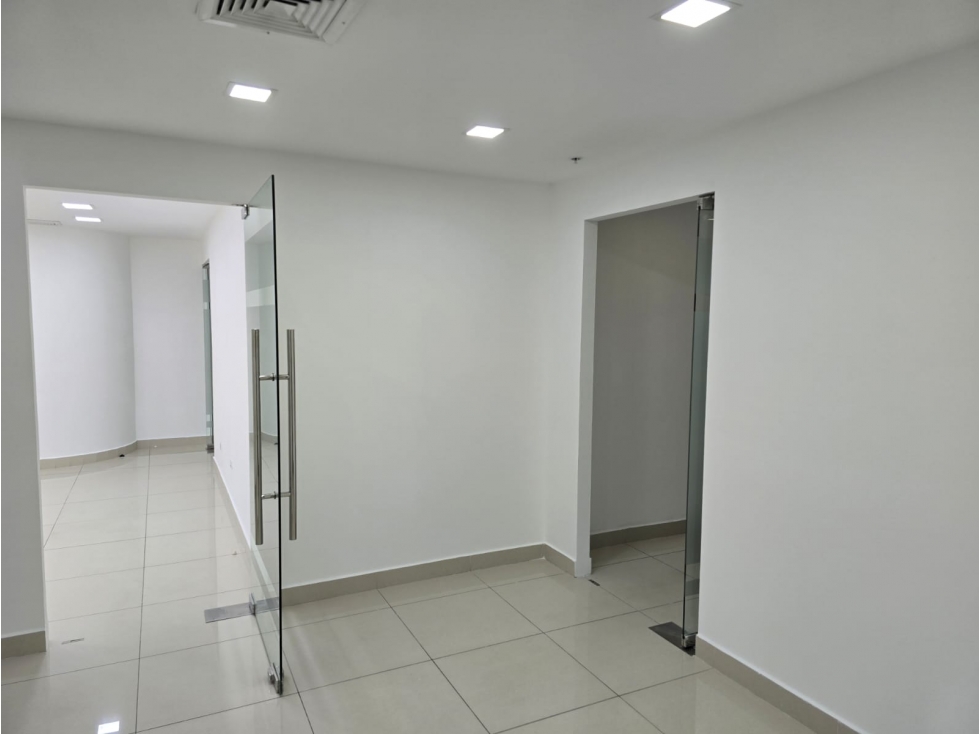 Oficina Oceania Business Plaza - 3