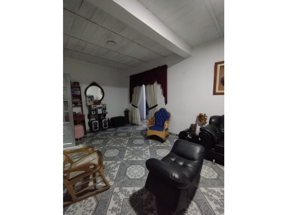 CASA EN VENTA CON APARTAMENTOS INDEPENDIENTES - SAN MARTÍN - 1