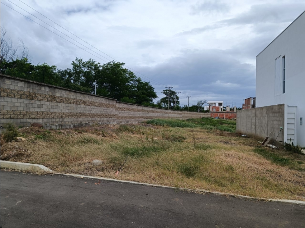 LOTE EN VENTA SECTOR LOMITAS VILLA DEL ROSARIO