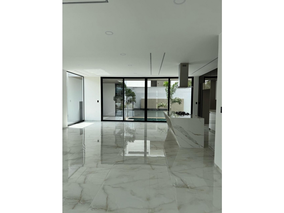 CASA DE LUJO A LA VENTA SECTOR BOCONO — foto 5