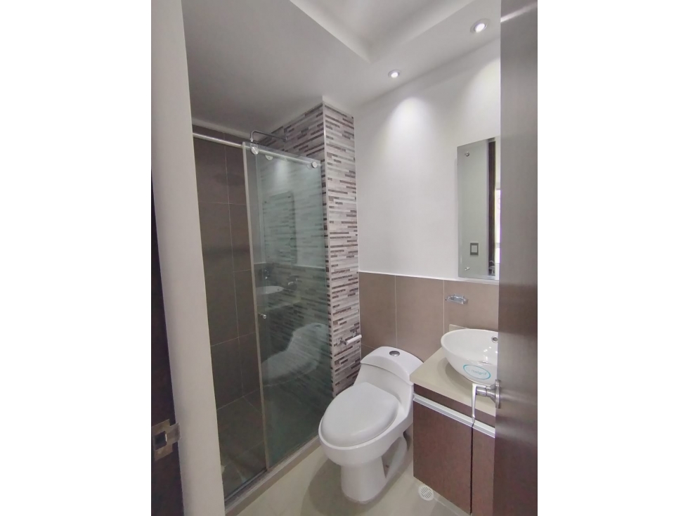 APARTAMENTO EN ARRIENDO SECTOR LA FLORESTA - 5