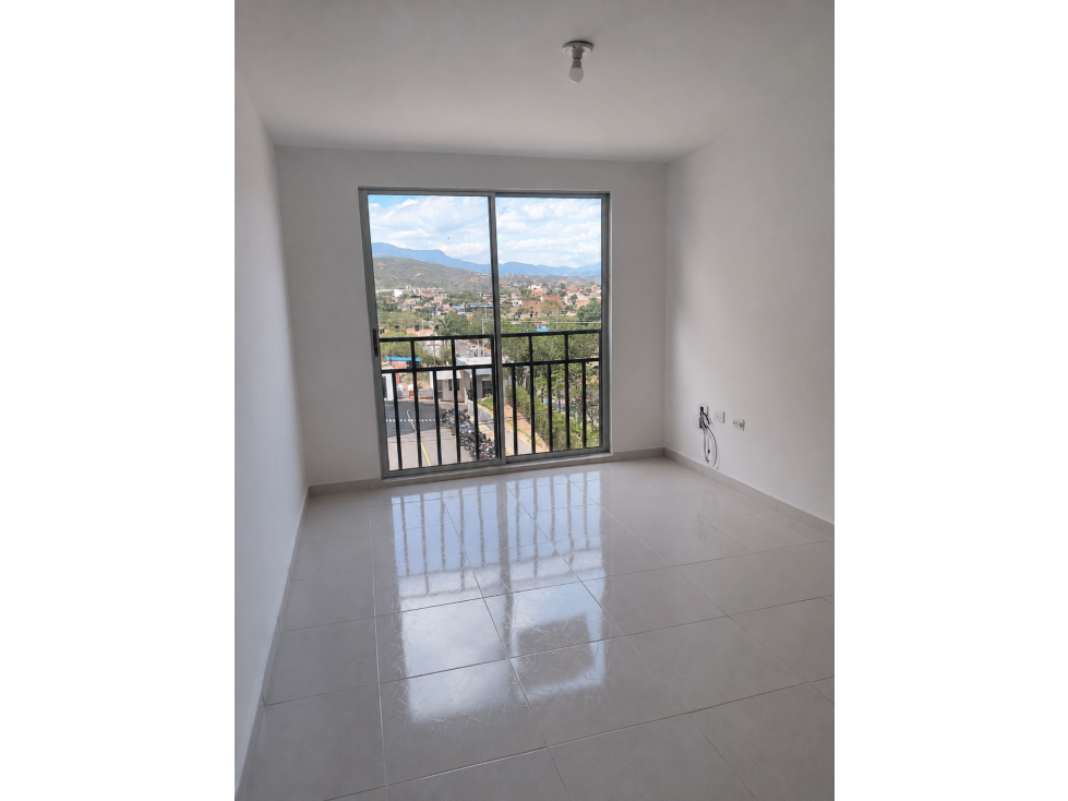 APARTAMENTO EN ARRIENDO CONJUNTO CERRADO LA FLORESTA