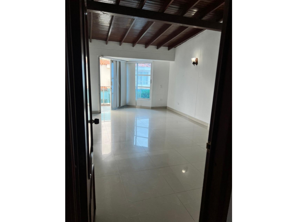 CASA A LA VENTA CONJUNTO RESIDENCIAL AV LIBERTADORES — foto 3