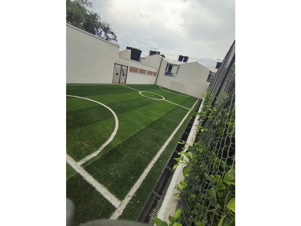SE VENDE CASA CON ACABADOS DE LUJO EN CONJUNTO CERRADO — foto 4
