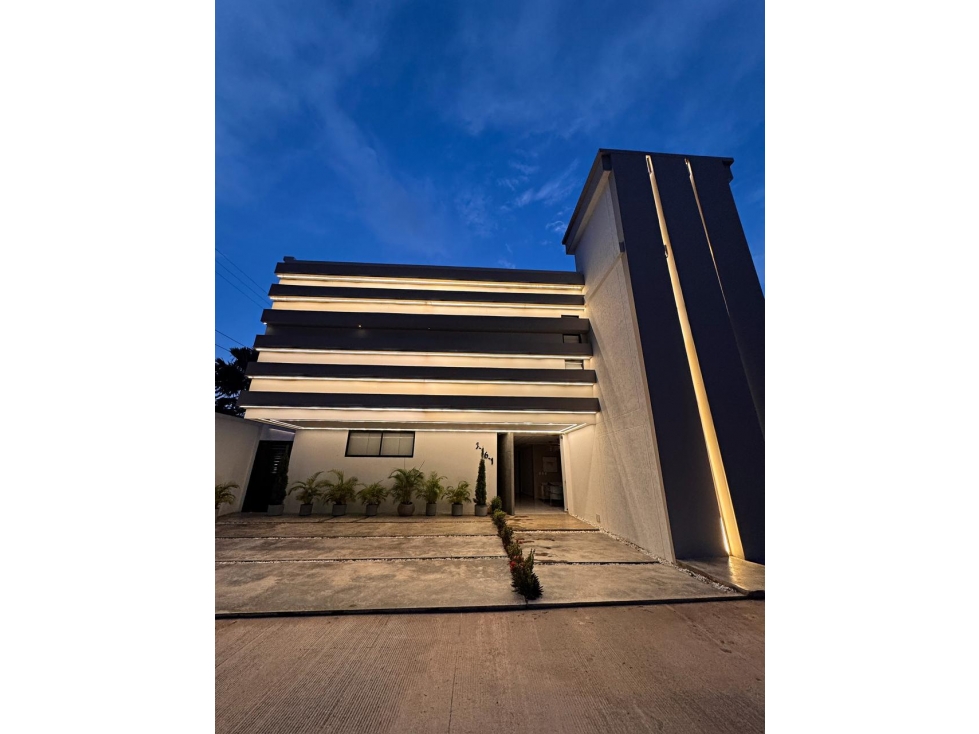 CASA DE LUJO A LA VENTA SECTOR BOCONO