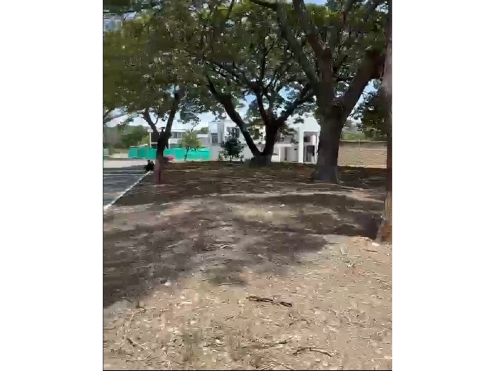 VENTA DE LOTE CONJUNTO MALIBU CONUNTRY CLUB - 1