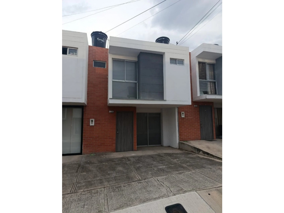 CASA EN VENTA CONJUNTO MONTEALINA LA FLORESTA