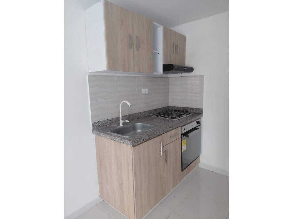 APARTAMENTO EN ARRIENDO CONJUNTO CERRADO LA FLORESTA — foto 2