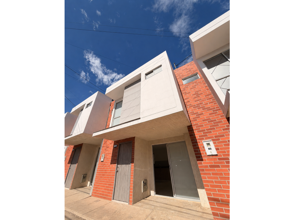 CASA EN VENTA CONJUNTO CERRADO LA FLORESTA