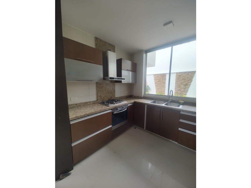 CASA DE LUJO A LA VENTA EN CONJUNTO CERRADO DE LOS PATIOS - 3