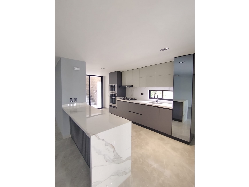 CASA A LA VENTA SECTOR AV DEL RIO — foto 4