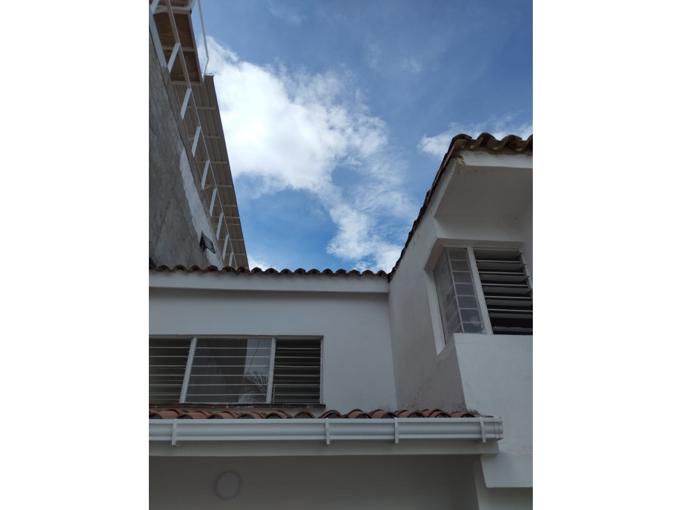 CASA EN VENTA Y ARRIENDO URBANIZACIÓN LOS ACACIOS