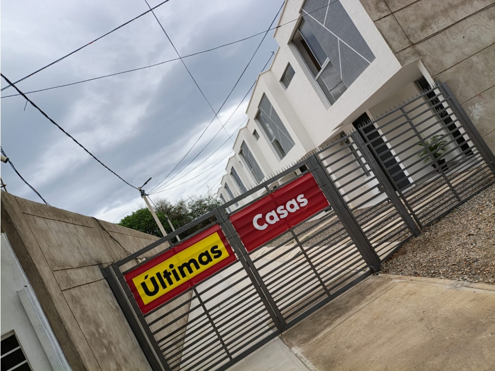 CASA EN VENTA EN EL SECTOR LA CORDIALIDAD- PATIOS CON CASTELLANA