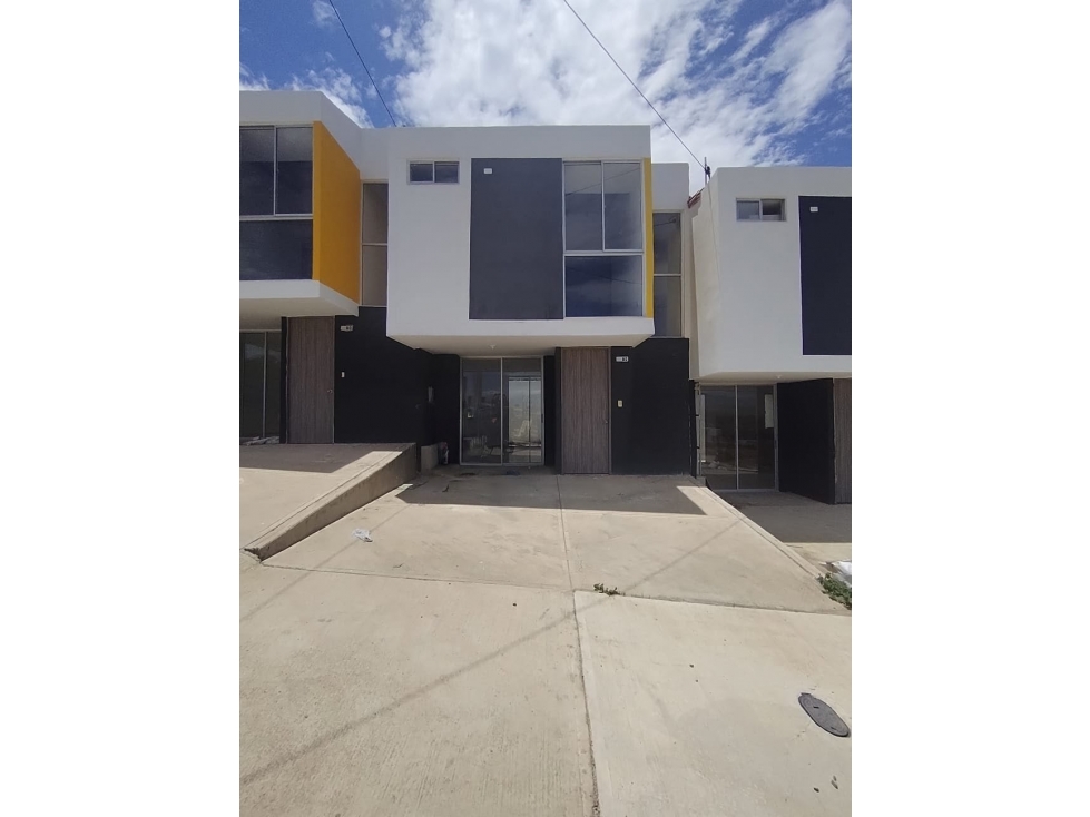 CASA EN ARRIENDO CONJUNTO CERRADO LA FLORESTA