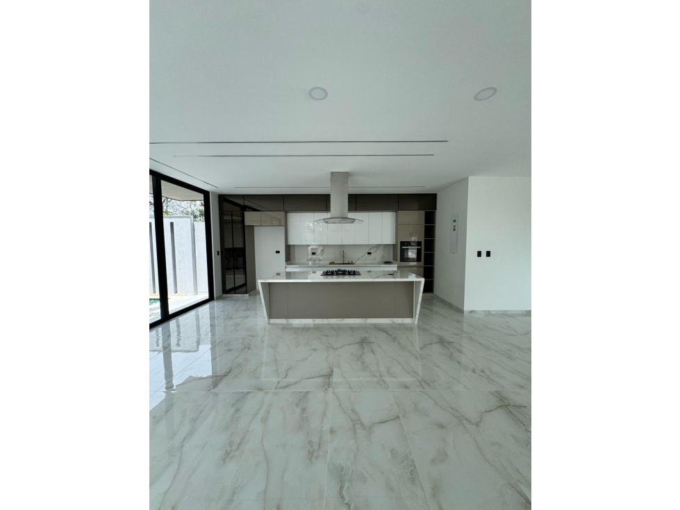 CASA DE LUJO A LA VENTA SECTOR BOCONO — foto 2