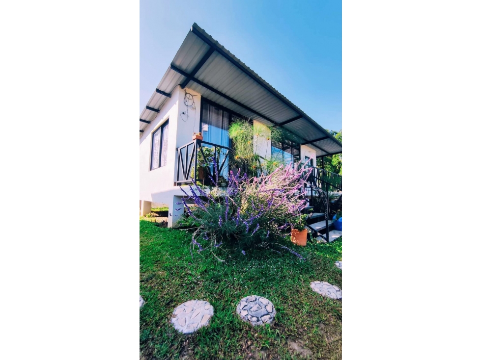 CABAÑA EN VENTA EN CHINACOTA - 1