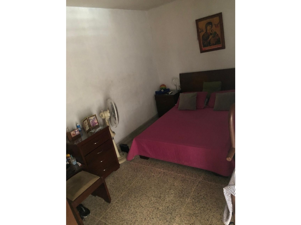CASA PARA VENTA BARRIO LLERAS - 4