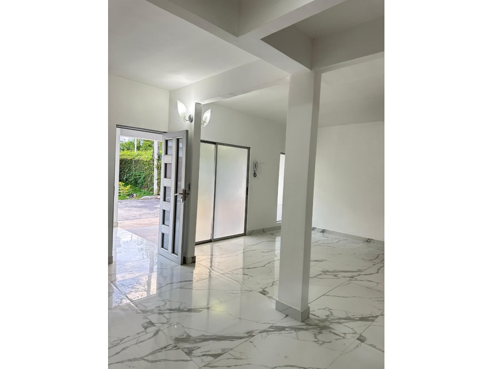 CASA A LA VENTA EN CONJUNTO CERRADO DE VILLA DEL ROSARIO — foto 2