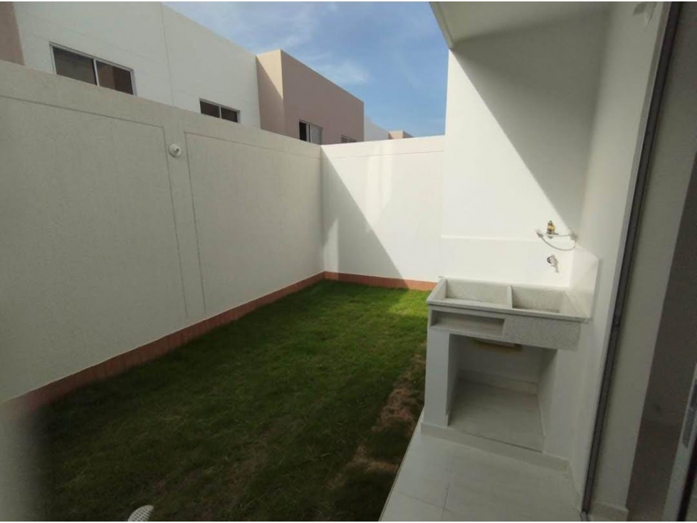 CASA A LA VENTA CONJUNTO CERRADO AUTOPISTA INTERNACIONAL — foto 4