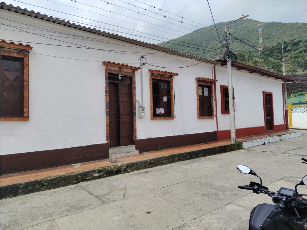 CASA A LA VENTA EN BOCHALEMA OPCION D1 - 2