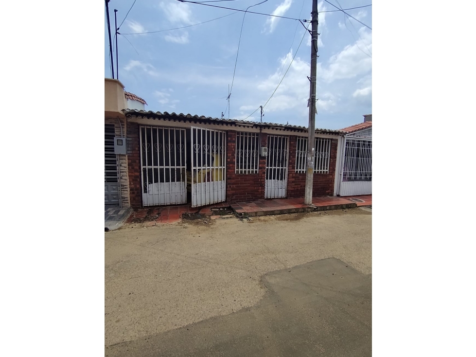 SE VENDE CASA EN EL SECTOR DE GUAIMARAL