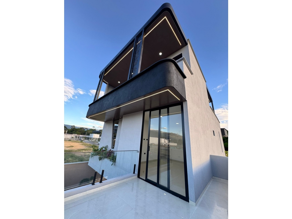 CASA DE LUJO A LA VENTA SECTOR BOCONO — foto 2