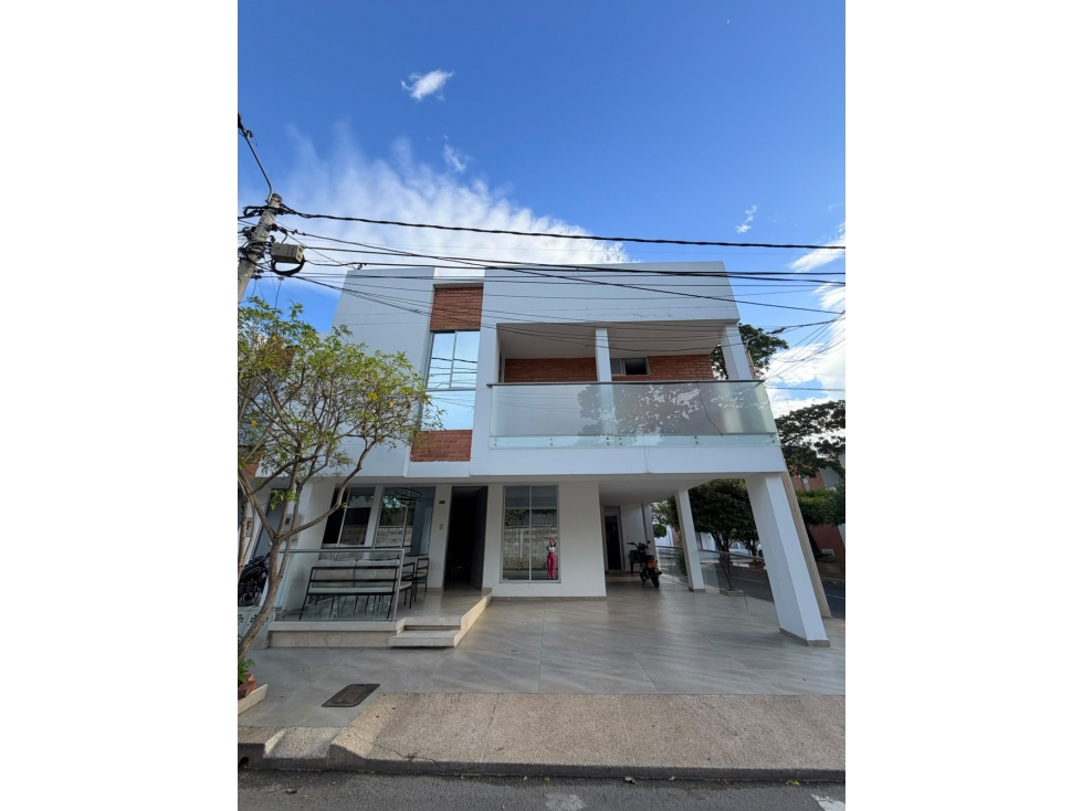 CASA DE LUJO A LA VENTA EN CALLEJAS RESERVADO — foto 2