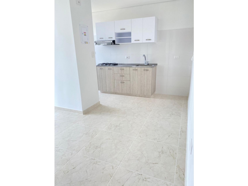 APARTAMENTO EN VENTA CONJUNTO CERRADO PRADOS DEL ESTE — foto 2
