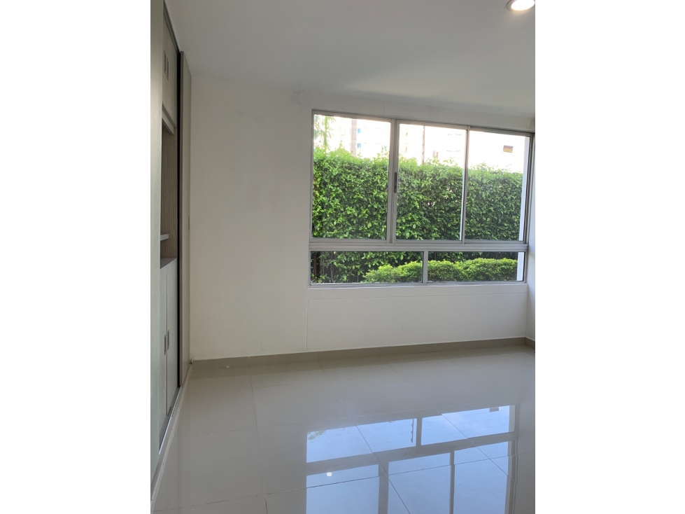 APARTAMENTO EN ARRIENDO CONJUNTO CERRADO LA FLORESTA — foto 3