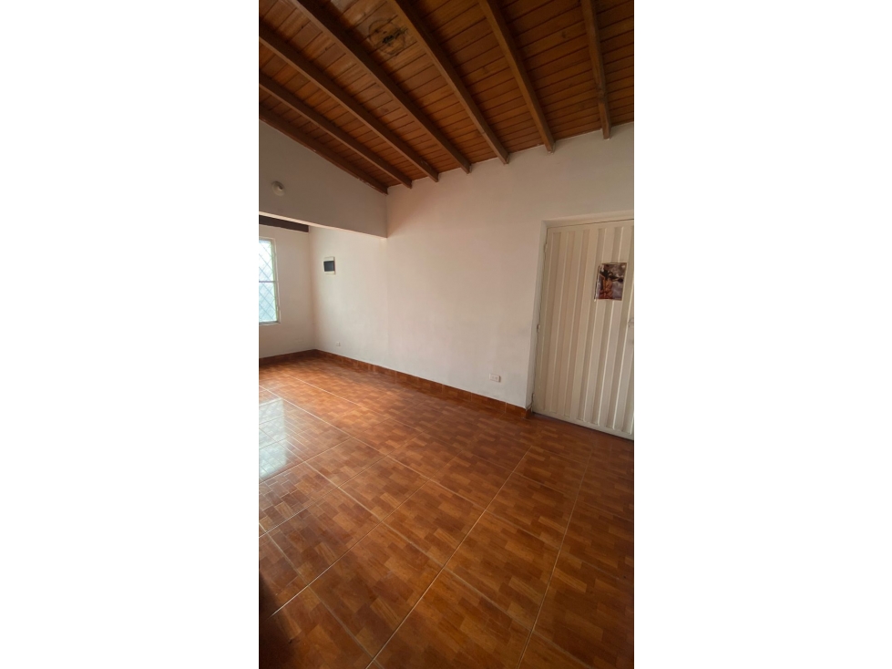 APARTAMENTO CON EXCELENTE UBICACION EN PRADOS NORTE
