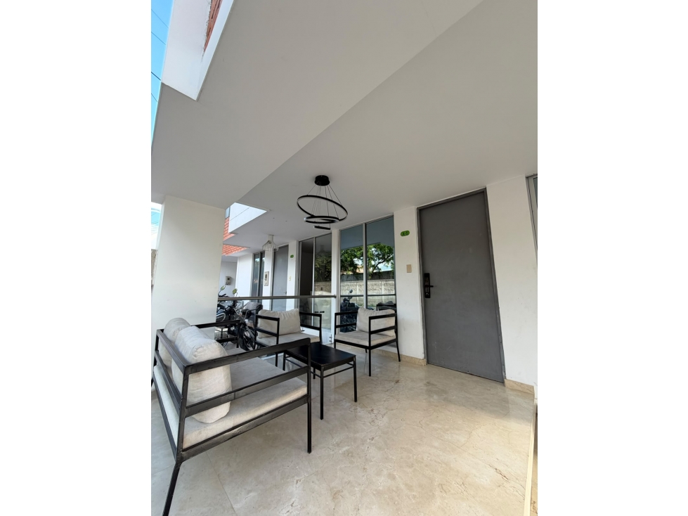 CASA DE LUJO A LA VENTA EN CALLEJAS RESERVADO — foto 3