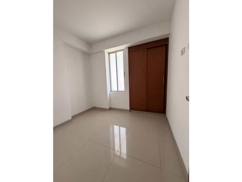 APARTAMENTO EN ARRIENDO EDIFICIO AVENIDA LIBERTADORES - 6