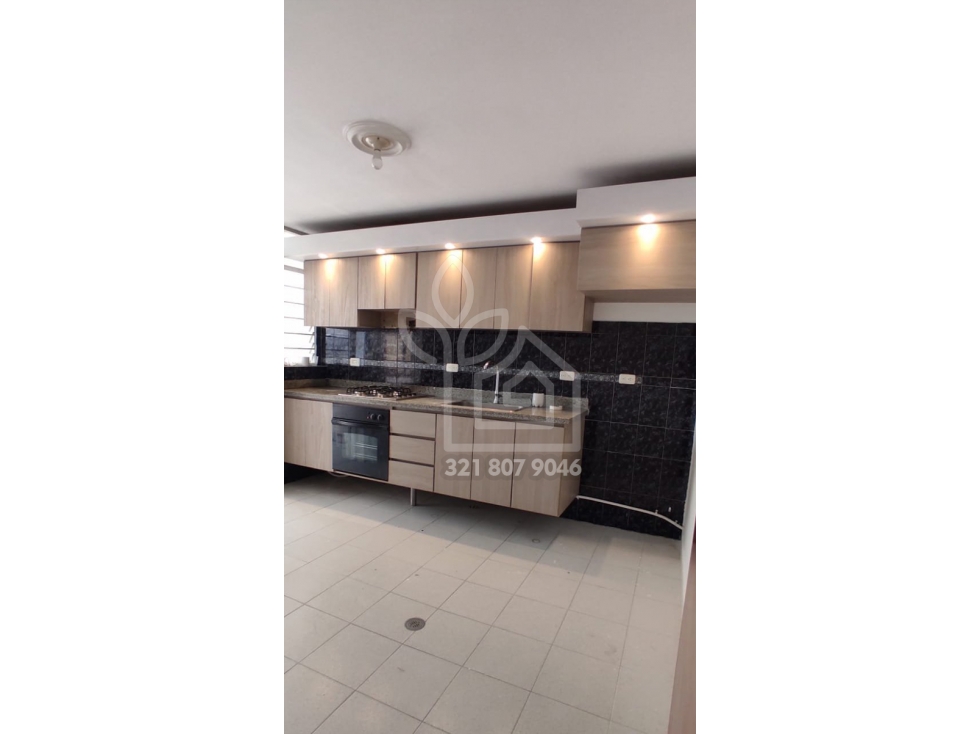 CASA EN VENTA URB. EL BOSQUE — foto 3
