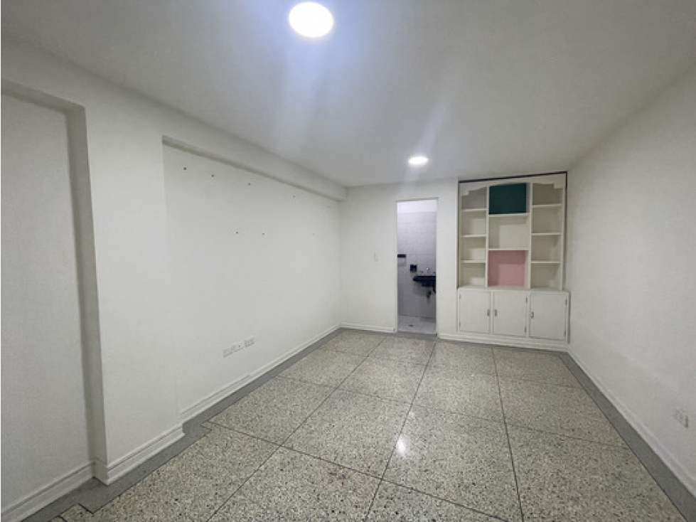 OFICINA EN ARRIENDO EDIFICIO ALCALÁ - 3