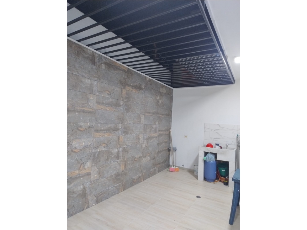 CASA EN VENTA SECTOR NIZA - 6