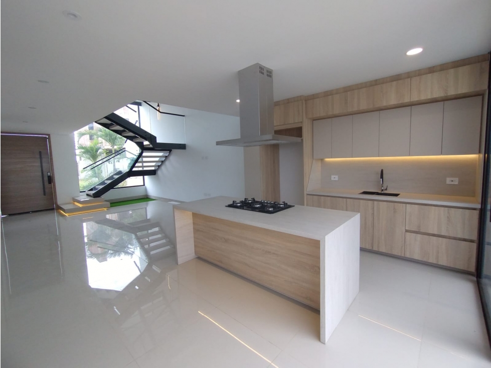 CASA DE LUJO EN CONJUNTO CERRADO BOCONÓ — foto 3