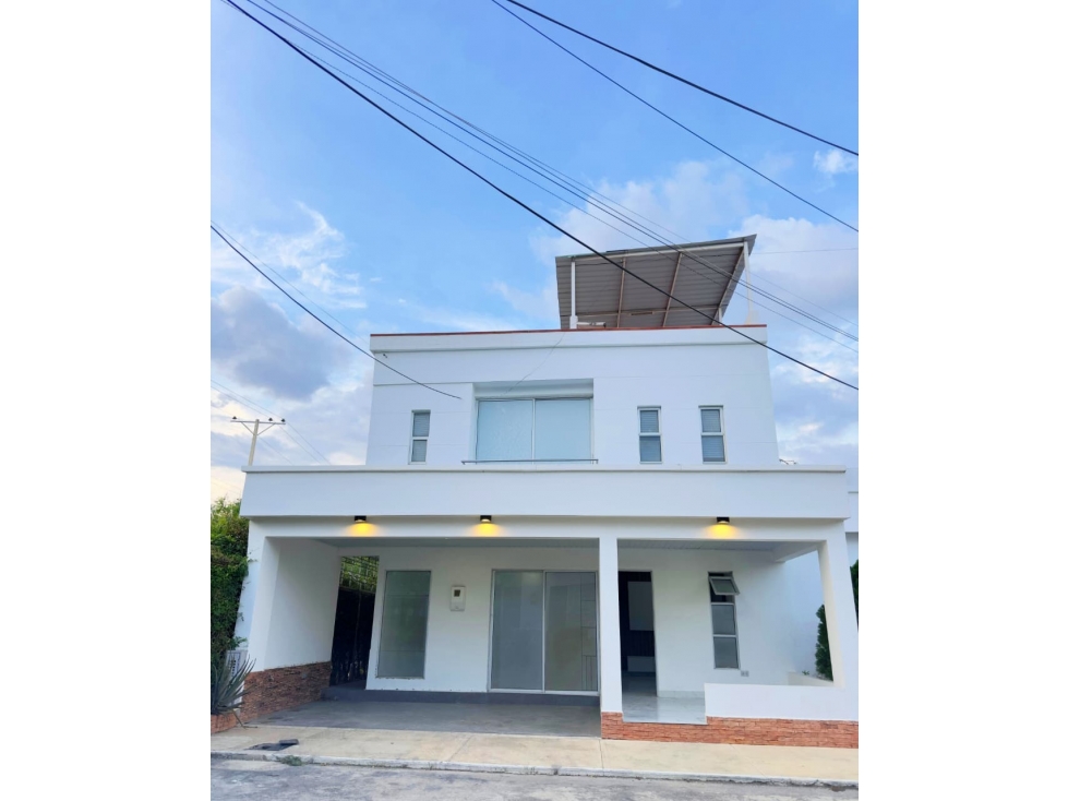 CASA A LA VENTA EN CONJUNTO CERRADO DE VILLA DEL ROSARIO