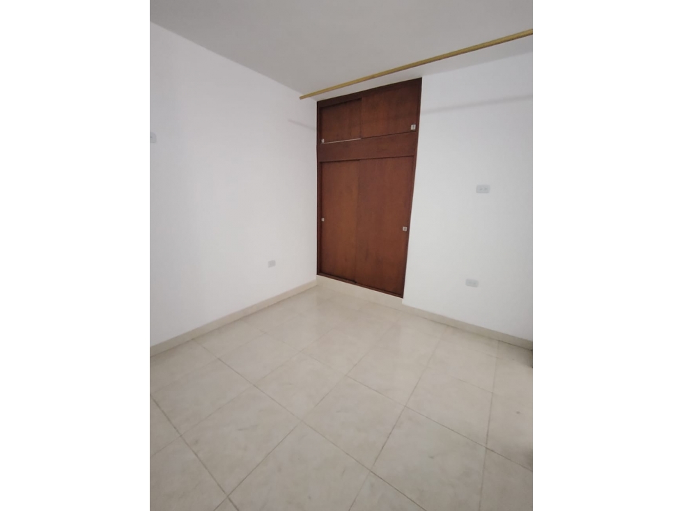 APARTAESTUDIO EN ARRIENDO SECTOR LLERAS RESTREPO - 4
