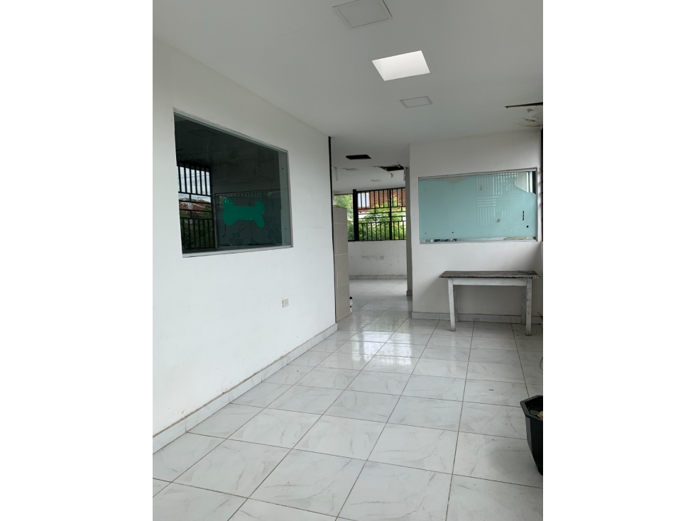LOCAL EN ARRIENDO BARRIO POPULAR - 4