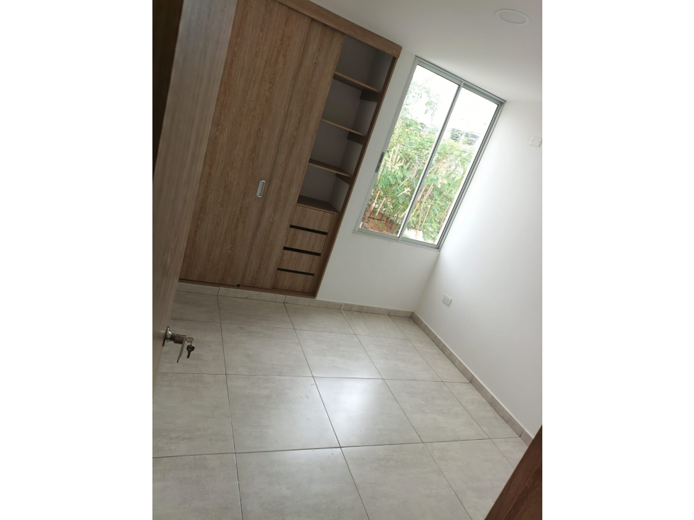CASA EN VENTA EN EL SECTOR LA CORDIALIDAD- PATIOS CON CASTELLANA — foto 5