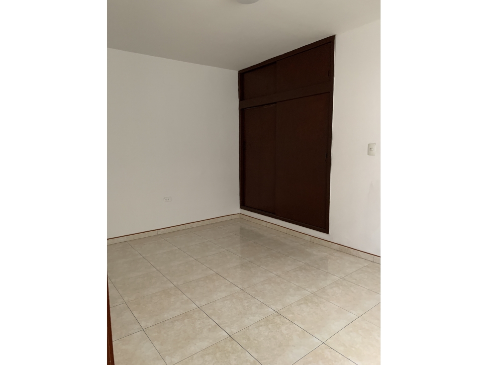 APARTAMENTO EN ARRIENDO EN EL BARRIO LLERASS - 4