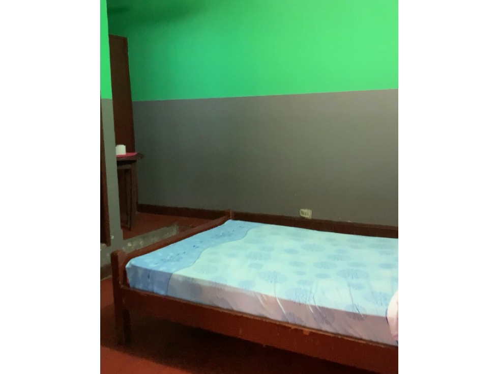 RESIDENCIA CON ESTACIONAMIENTOS EN VENTA OPORTUNIDAD DE INVERSIÓN — foto 4